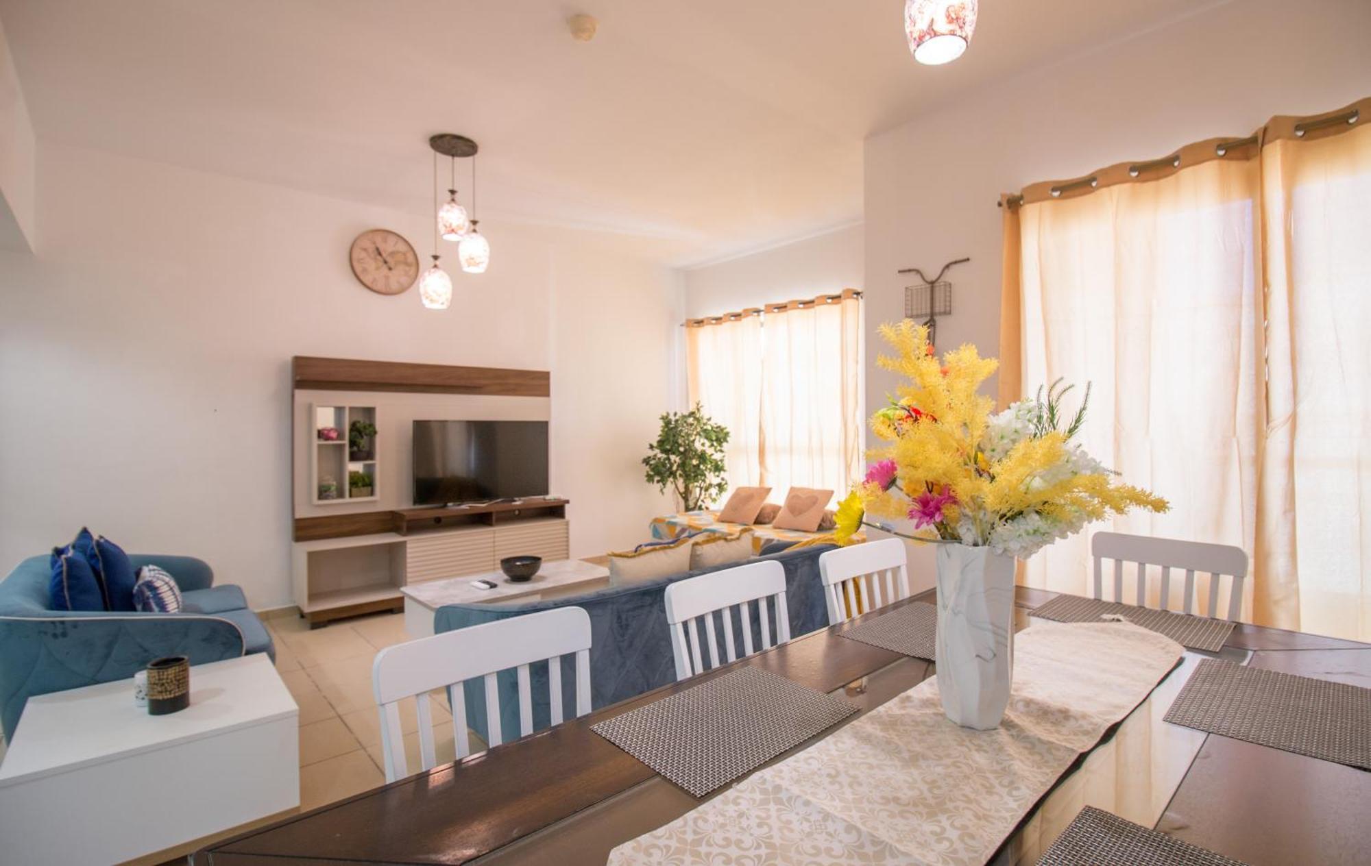 Spacious 4 Bedroom In Jbr, 5-min Walk To The Beach, Marina Views Dubai