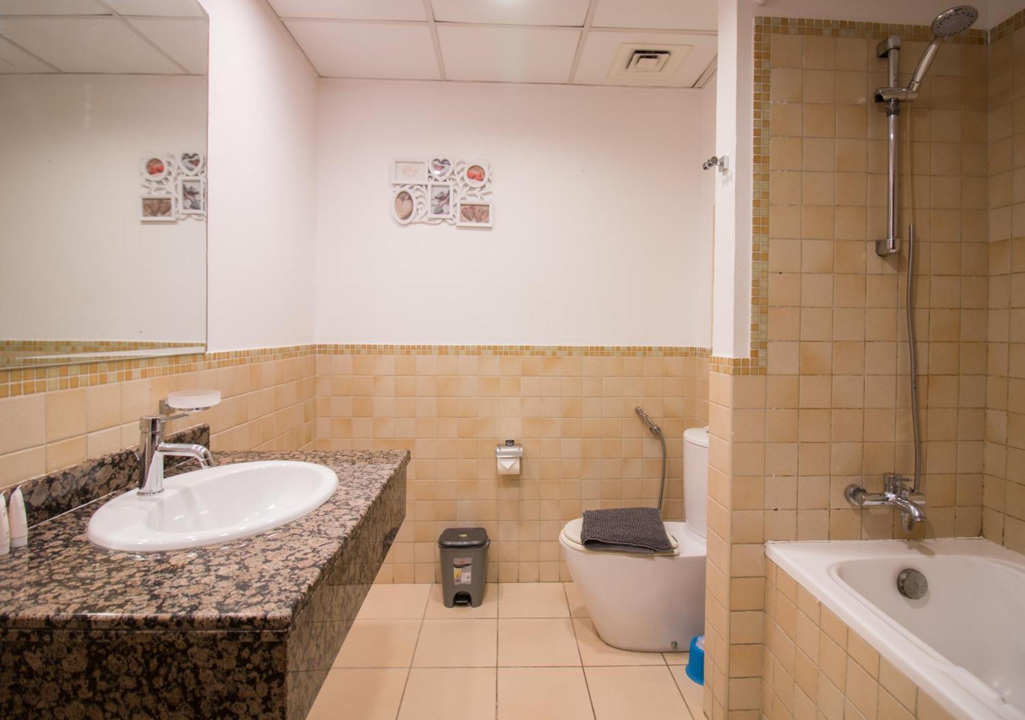 Spacious 4 Bedroom In Jbr, 5-min Walk To The Beach, Marina Views * Dubai