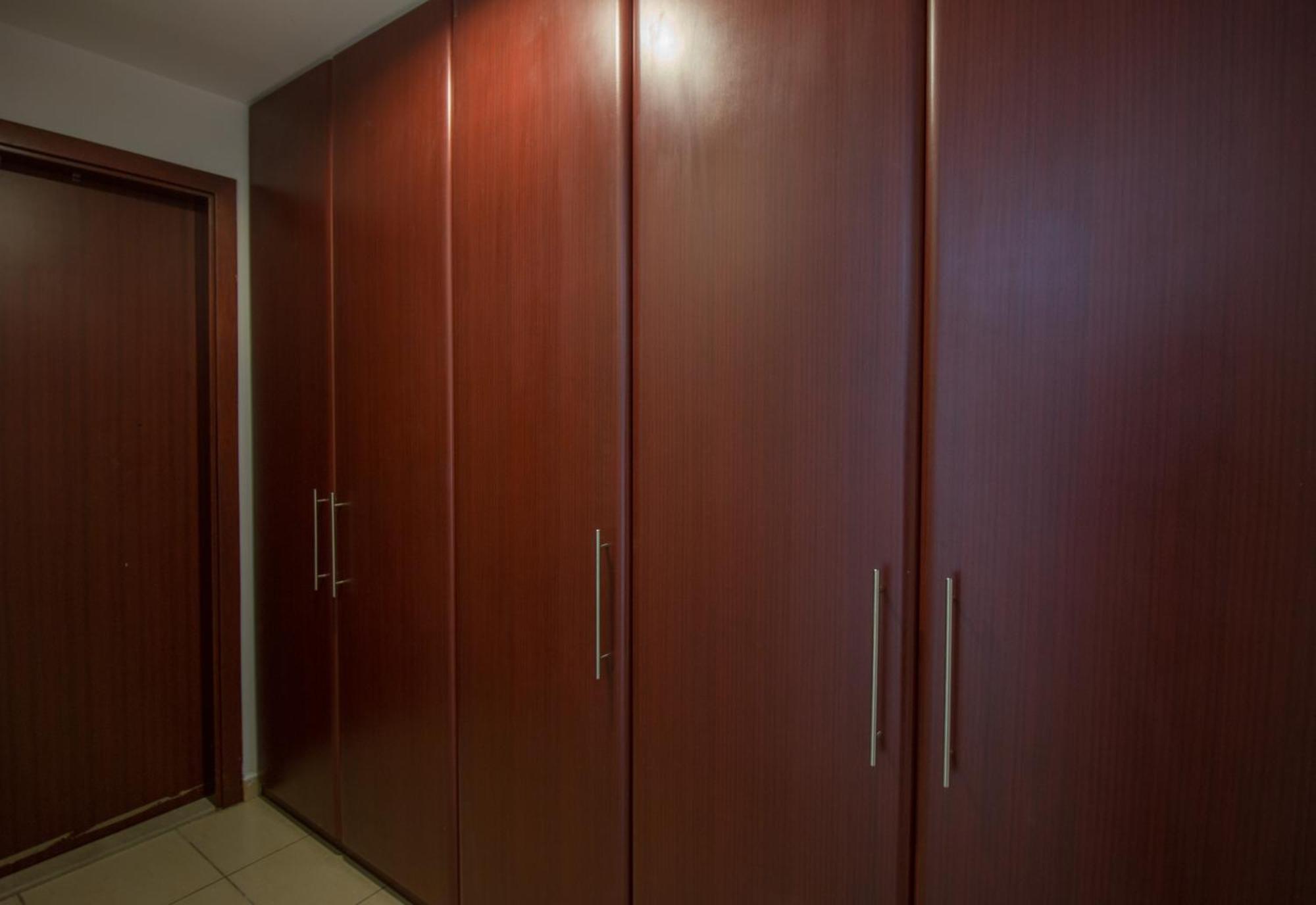 Apartment Spacious 4 Bedroom In Jbr, 5-min Walk To The Beach, Marina Views