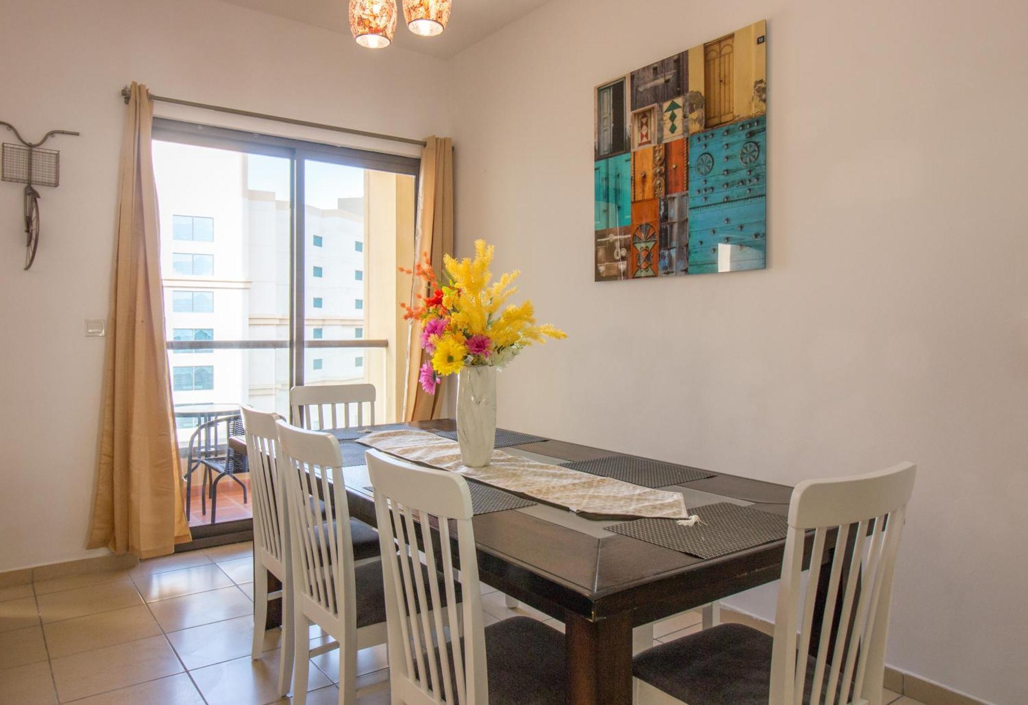Spacious 4 Bedroom In Jbr, 5-min Walk To The Beach, Marina Views *